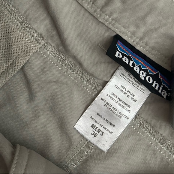 Men’s Patagonia Light Gray Cargo Shorts - Picture 9 of 11